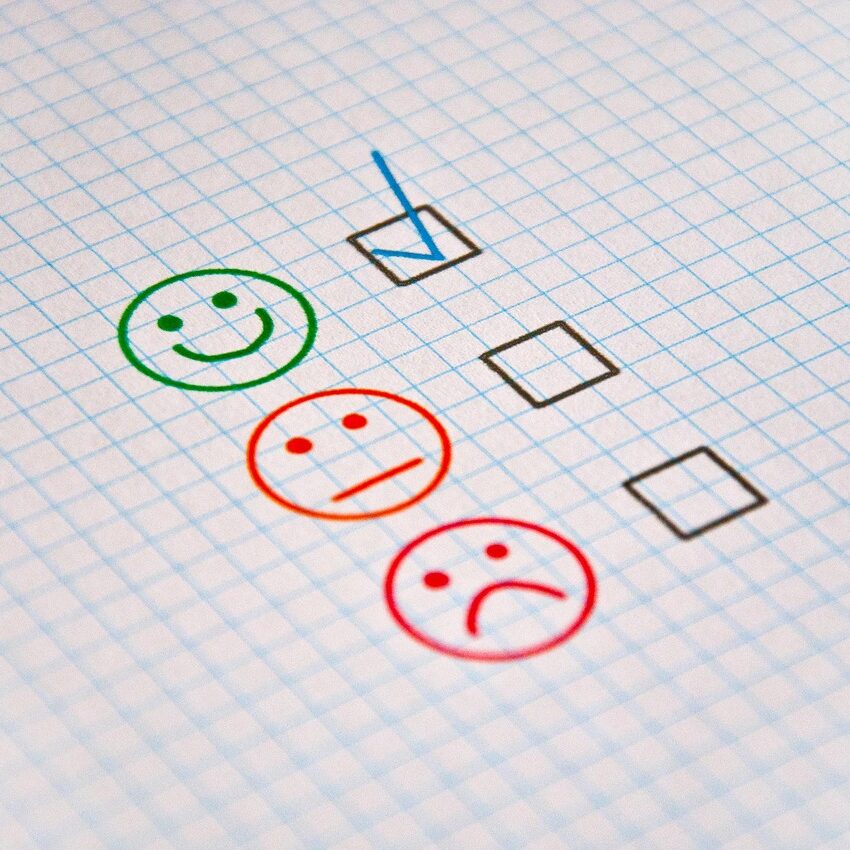 feedback, review, good, bad, satisfactory, positive, negative, discussion, write a review, social, communication, smiley, job, work, feedback, feedback, feedback, feedback, feedback, review, review, review, positive